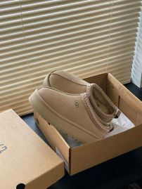 Picture of UGG Shoes Women _SKUfw145790774fw